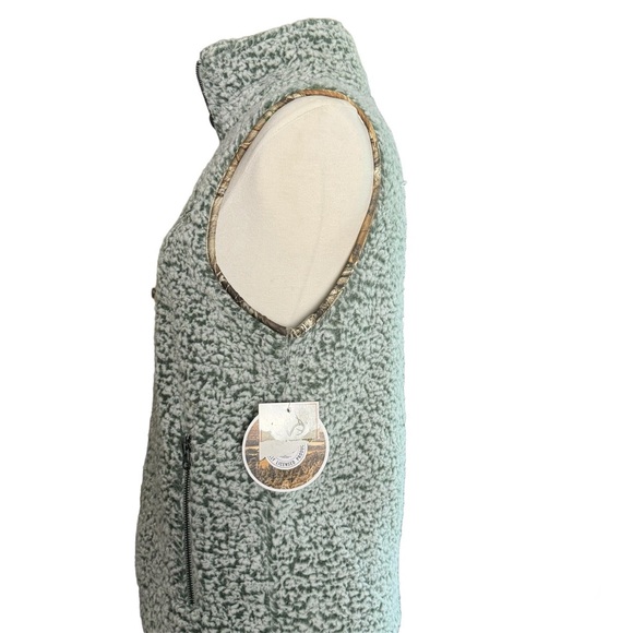 Real Tree by Colliseum Faux Sherpa Vest Size XL Pale Green with Camo trim - Picture 3 of 13